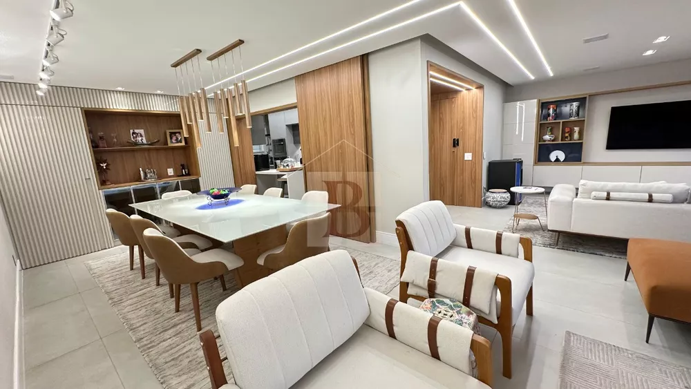 Apartamento, 4 quartos, 250 m² - Foto 1