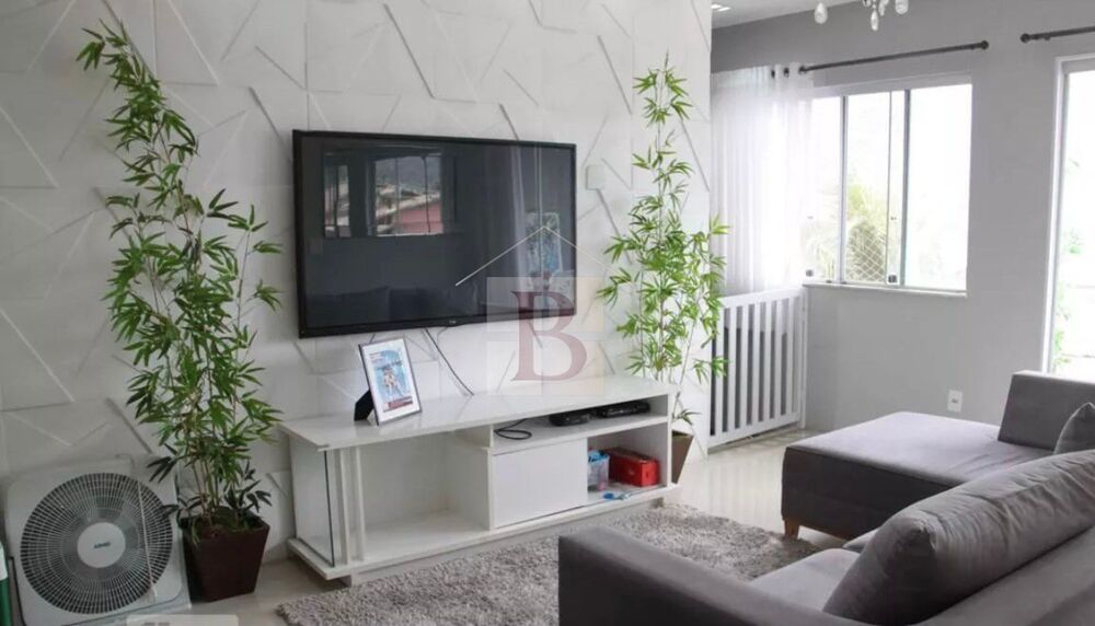 Casa à venda com 4 quartos, 240m² - Foto 4