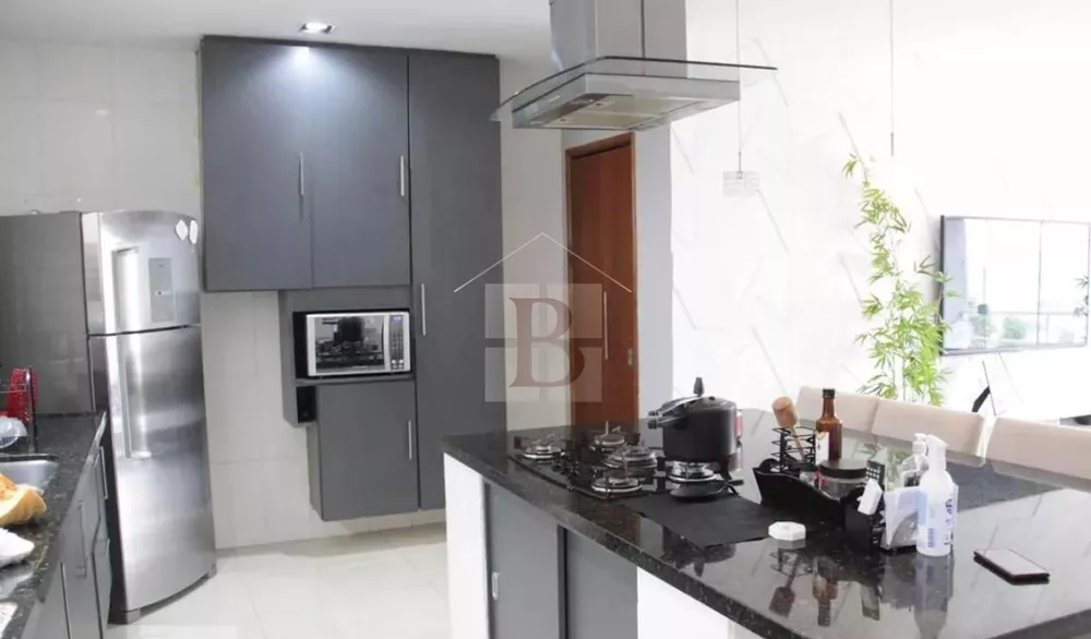 Casa, 4 quartos, 240 m² - Foto 16