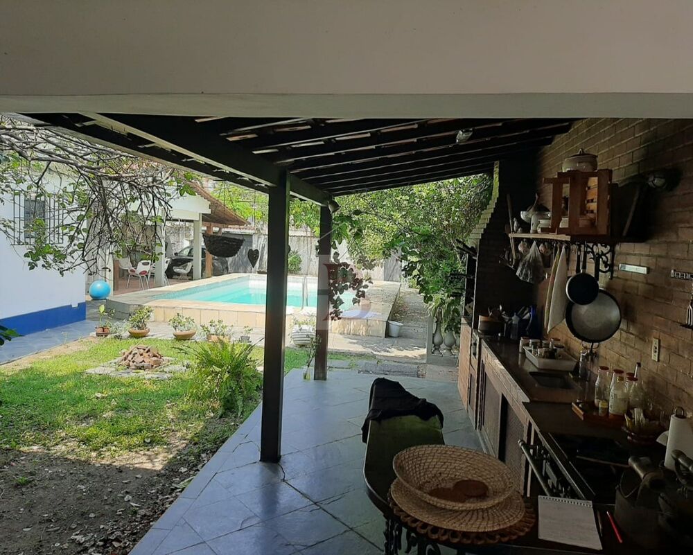 Casa, 3 quartos, 260 m² - Foto 1