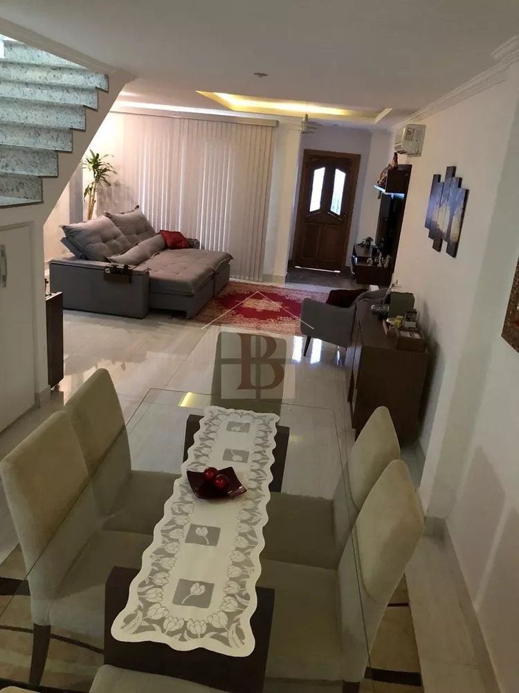 Casa, 4 quartos, 200 m² - Foto 4