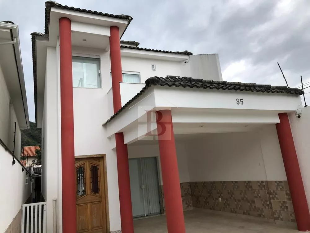 Casa, 4 quartos, 200 m² - Foto 1