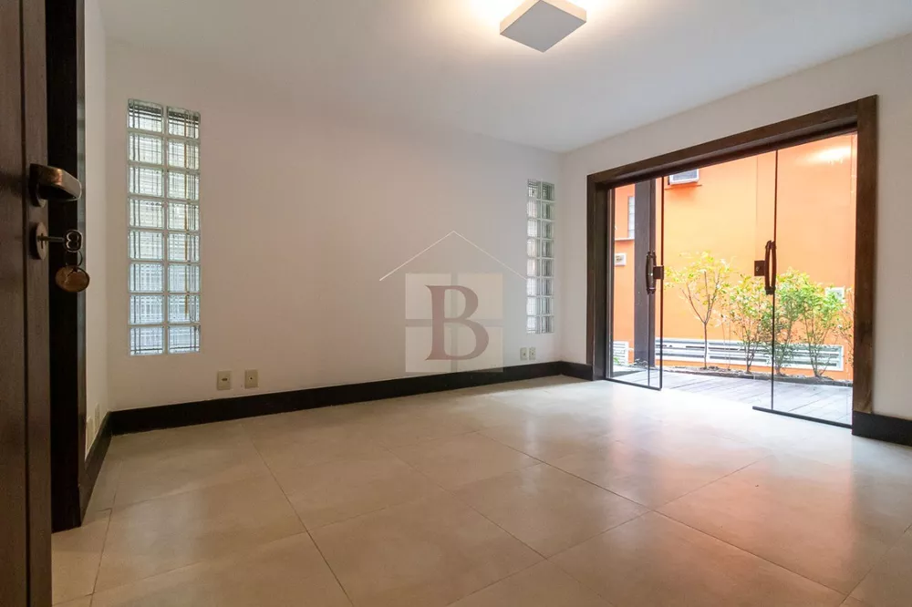 Casa, 5 quartos, 384 m² - Foto 2