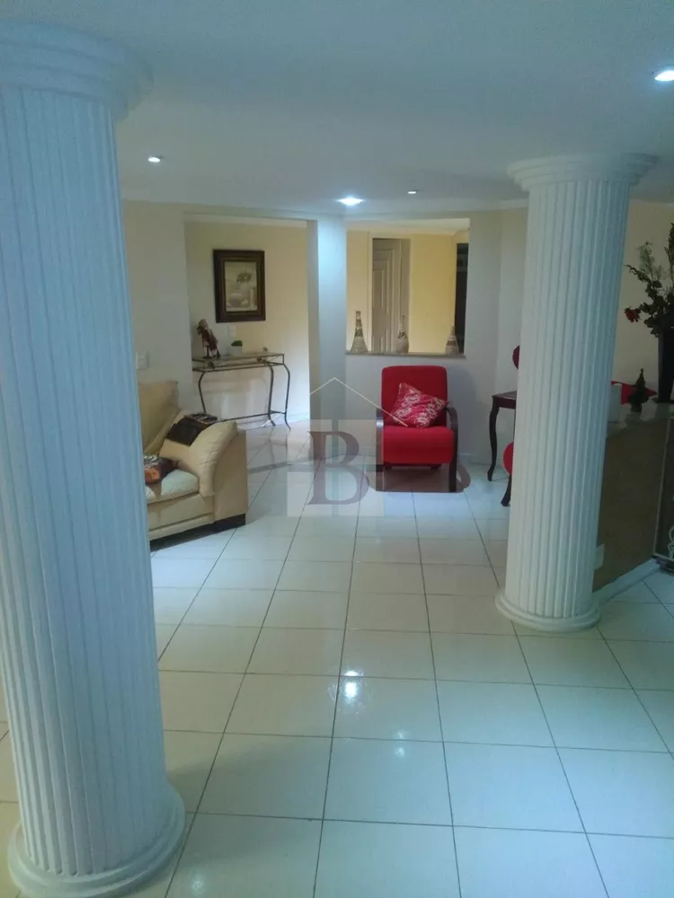 Casa, 6 quartos, 600 m² - Foto 11