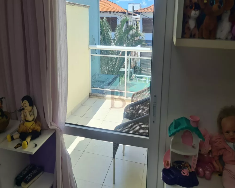 Casa, 4 quartos, 242 m² - Foto 1