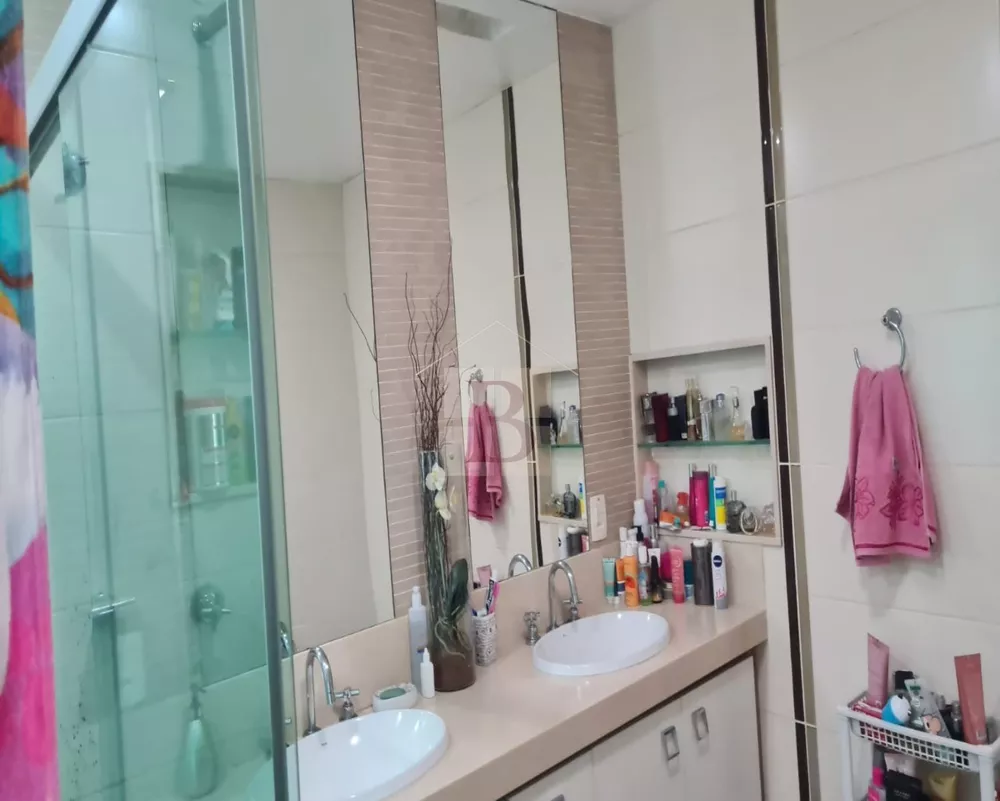 Casa, 4 quartos, 242 m² - Foto 4