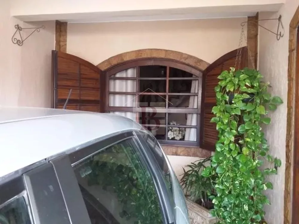 Casa, 3 quartos, 210 m² - Foto 1