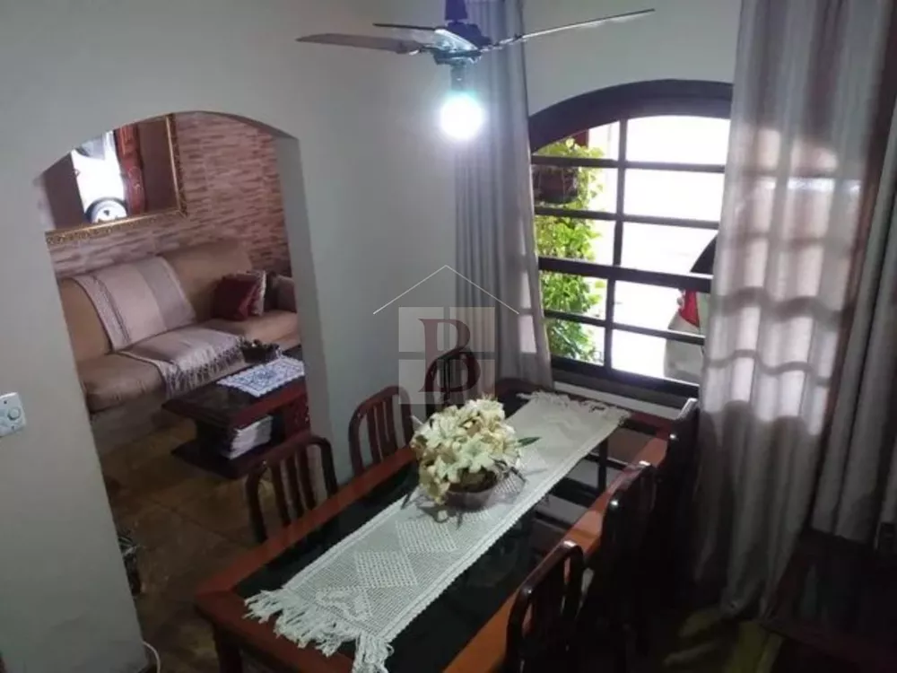 Casa, 3 quartos, 210 m² - Foto 4
