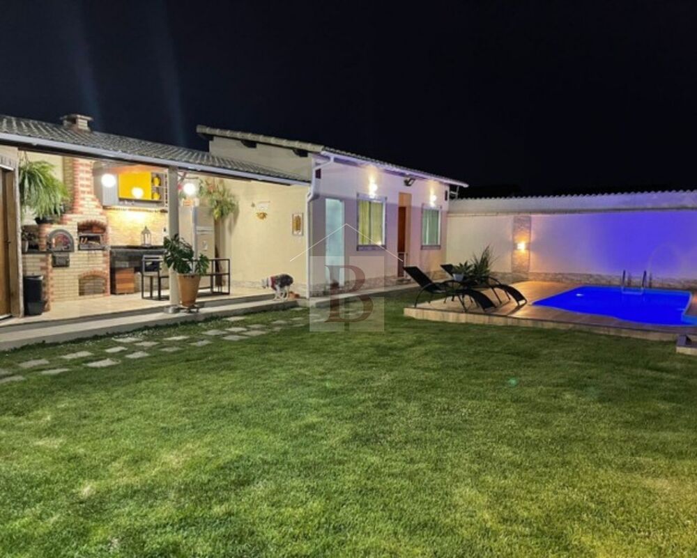 Casa à venda com 5 quartos, 480m² - Foto 1