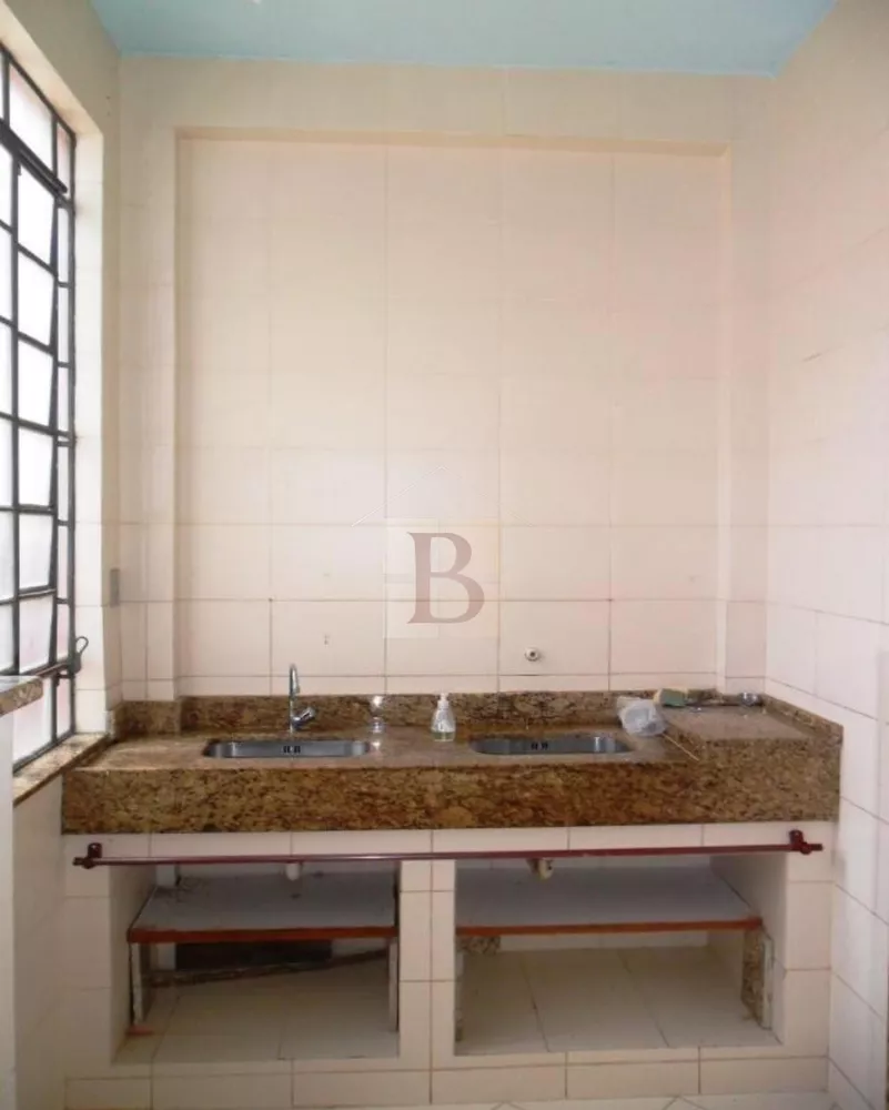Casa, 3 quartos, 220 m² - Foto 2
