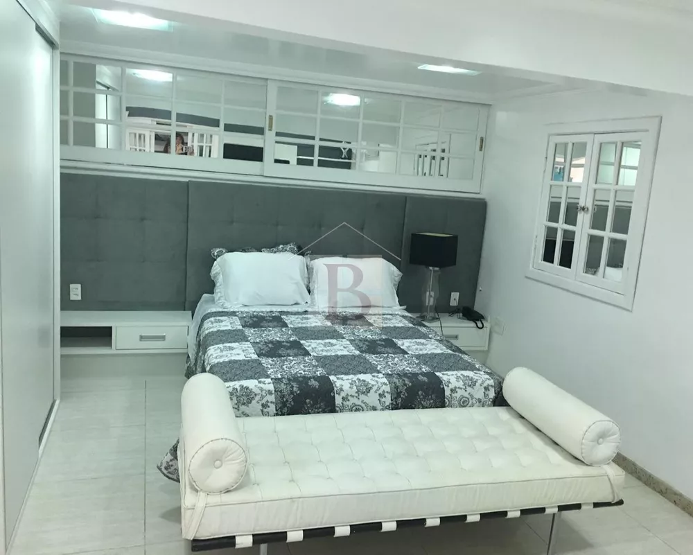 Casa, 4 quartos, 240 m² - Foto 2