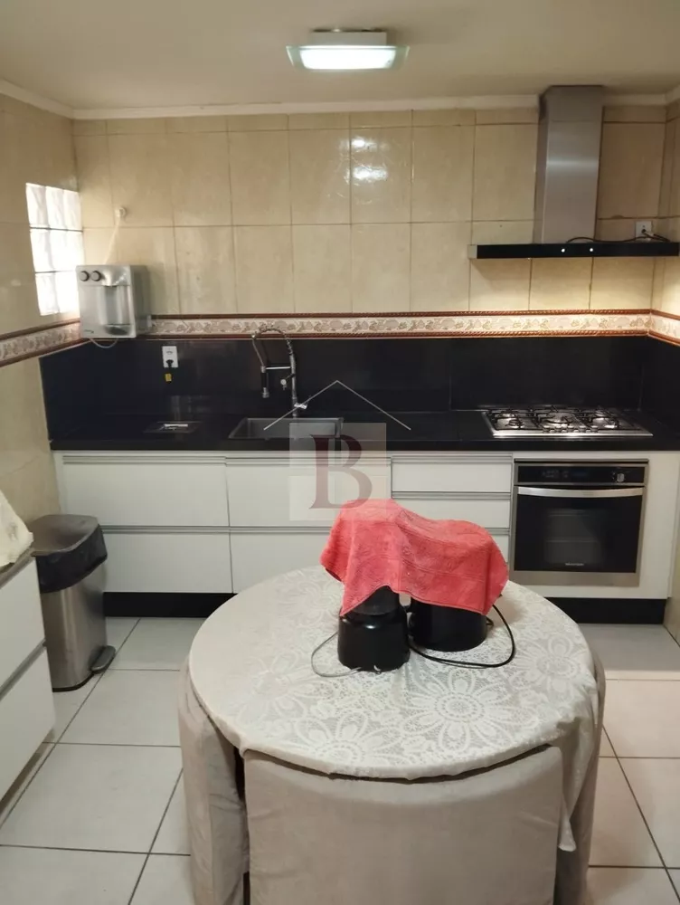 Casa, 4 quartos, 182 m² - Foto 3