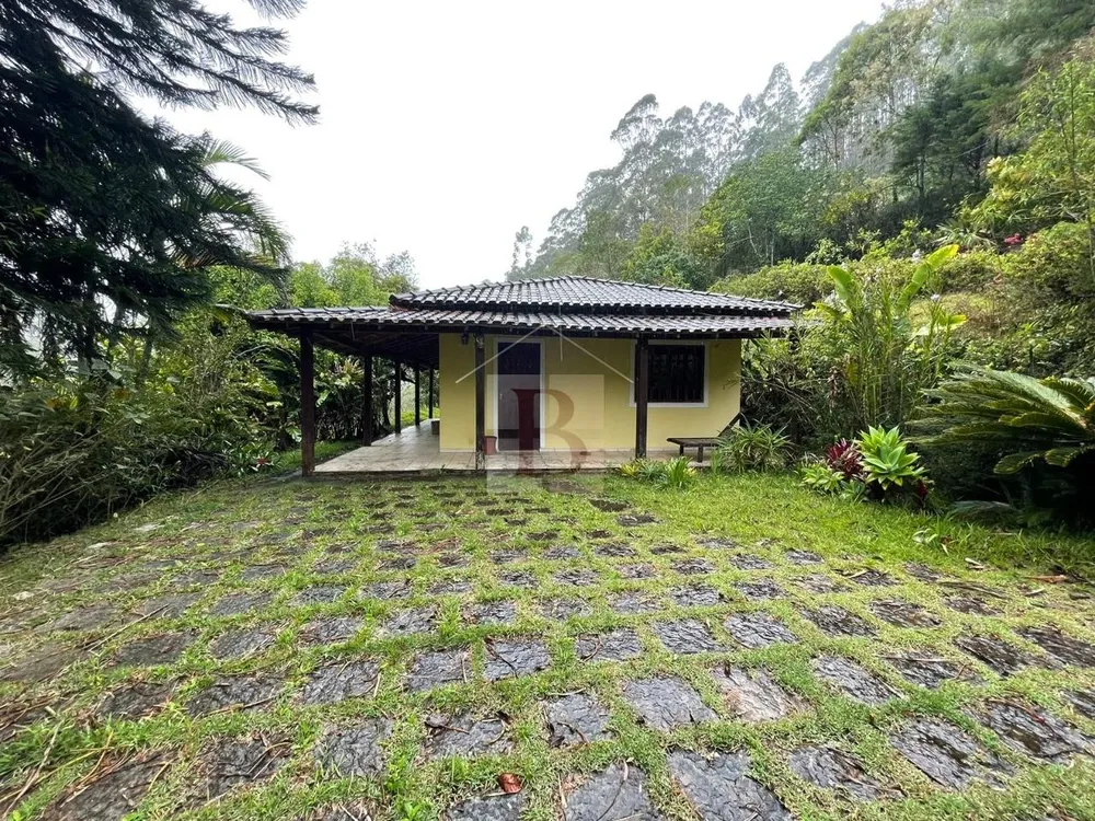 Sítio, 2 quartos, 22000 m² - Foto 1