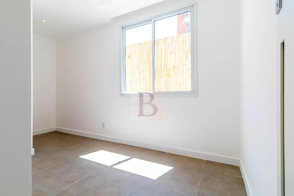 Cobertura, 3 quartos, 237 m² - Foto 3