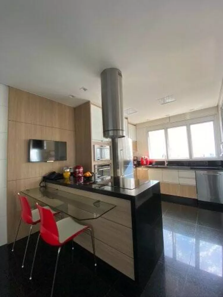 Apartamento à venda com 4 quartos, 297m² - Foto 3