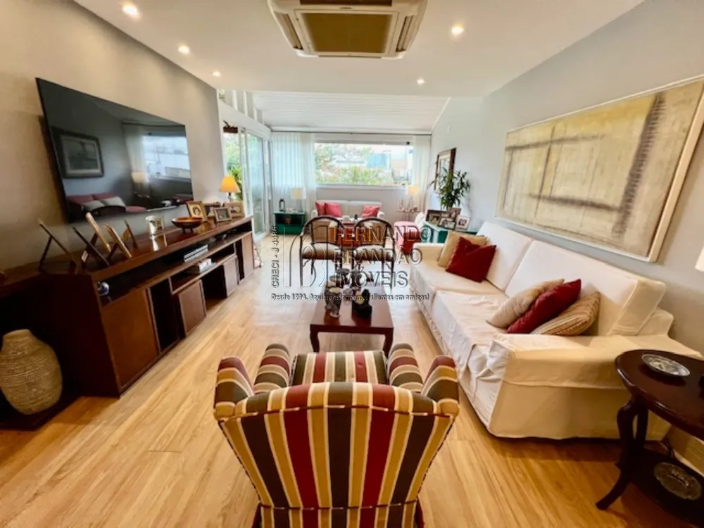 Cobertura, 3 quartos, 219 m² - Foto 5