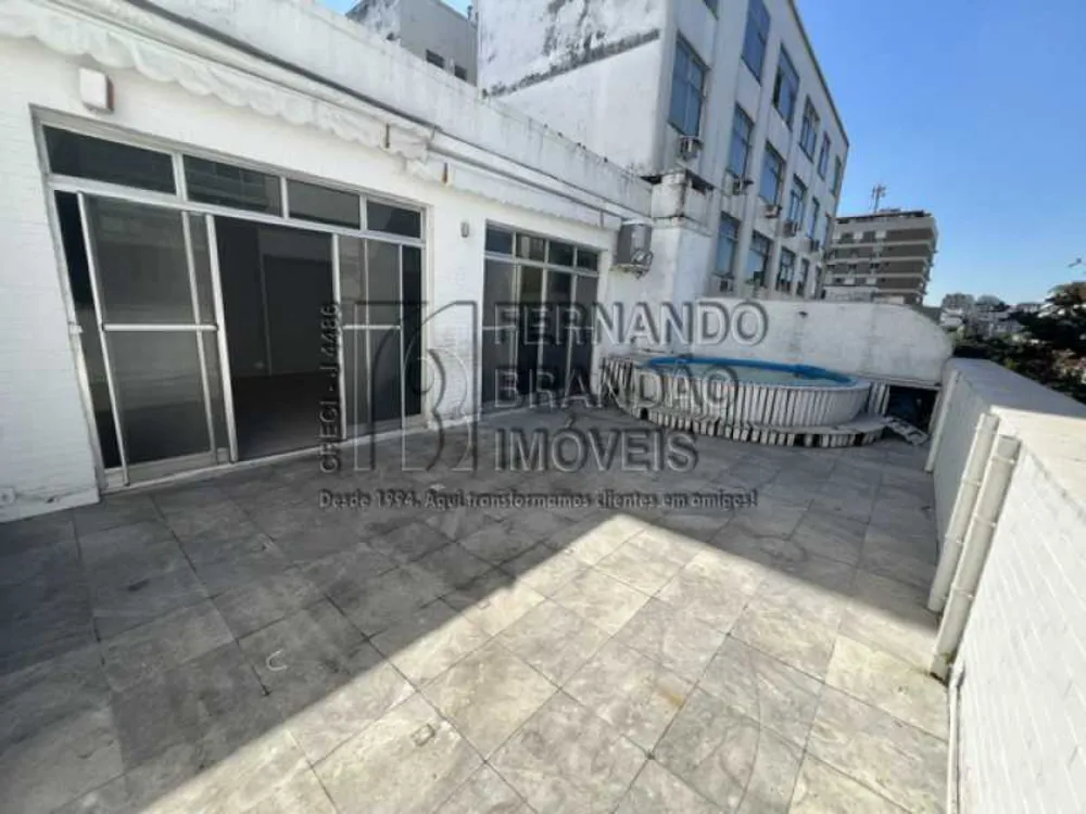 Cobertura, 3 quartos, 248 m² - Foto 2