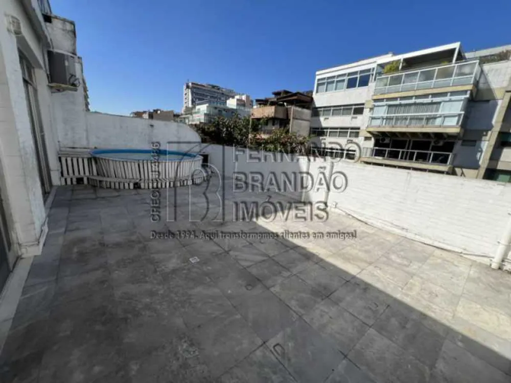 Cobertura, 3 quartos, 248 m² - Foto 1