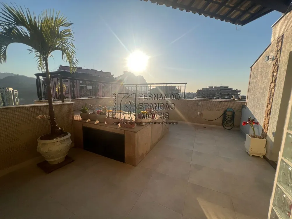 Cobertura, 3 quartos, 210 m² - Foto 1