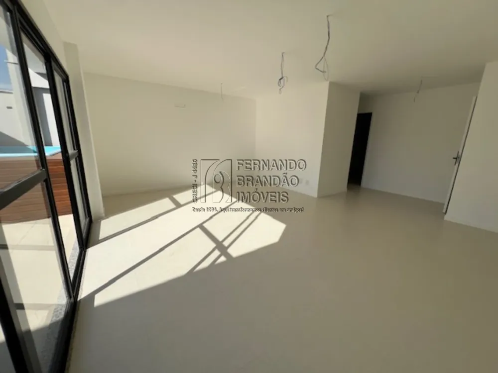 Cobertura, 3 quartos, 172 m² - Foto 2