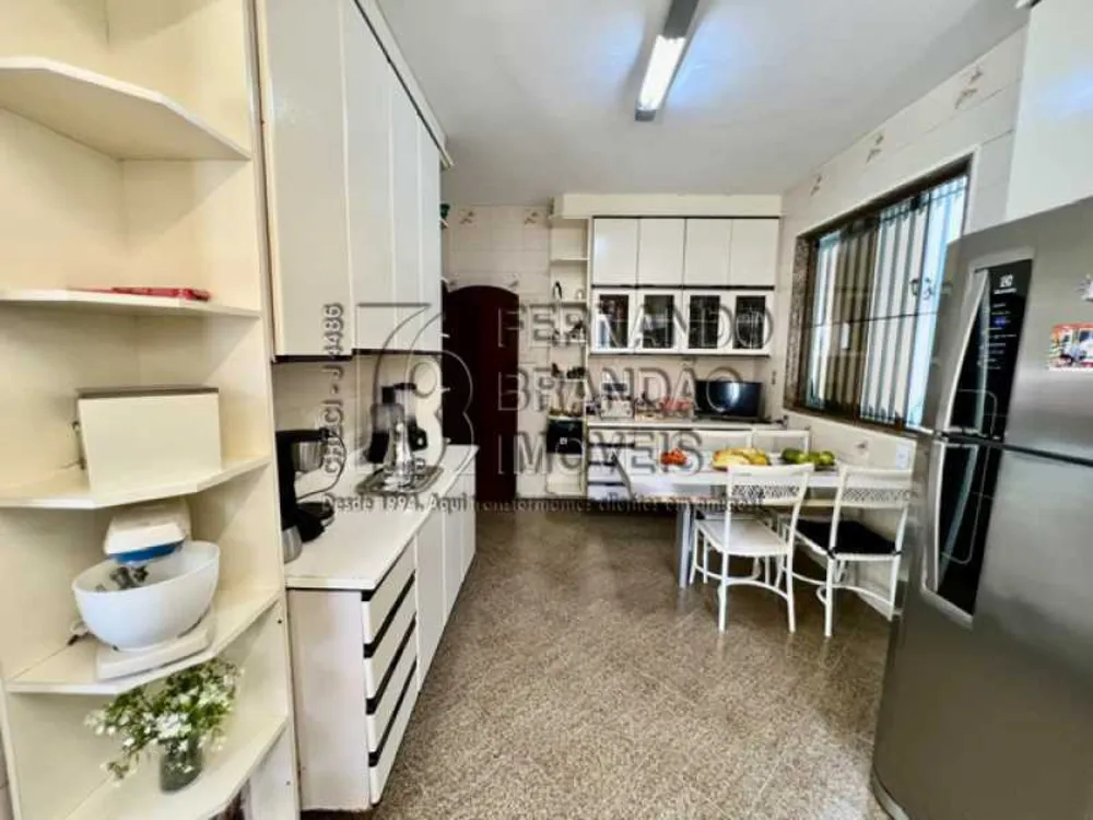 Casa, 4 quartos, 300 m² - Foto 11