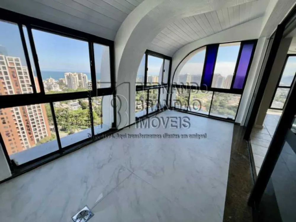 Apartamento, 3 quartos, 200 m² - Foto 1