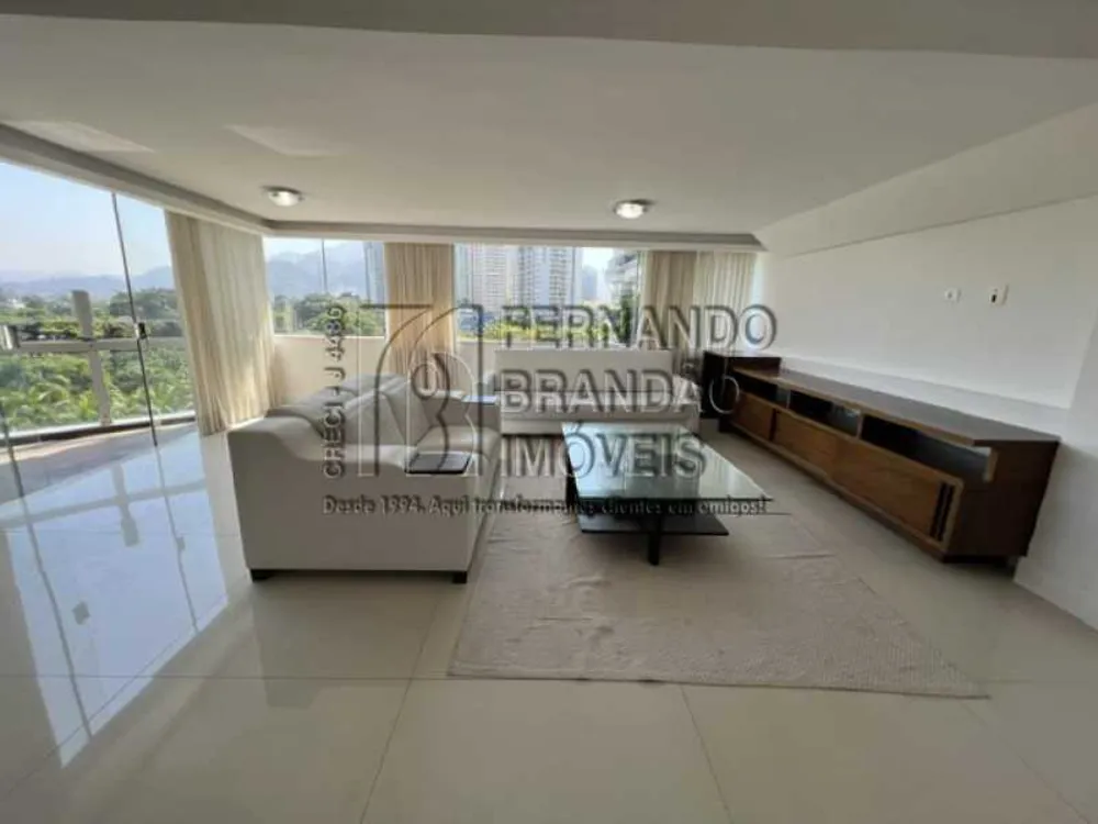 Apartamento, 3 quartos, 230 m² - Foto 2