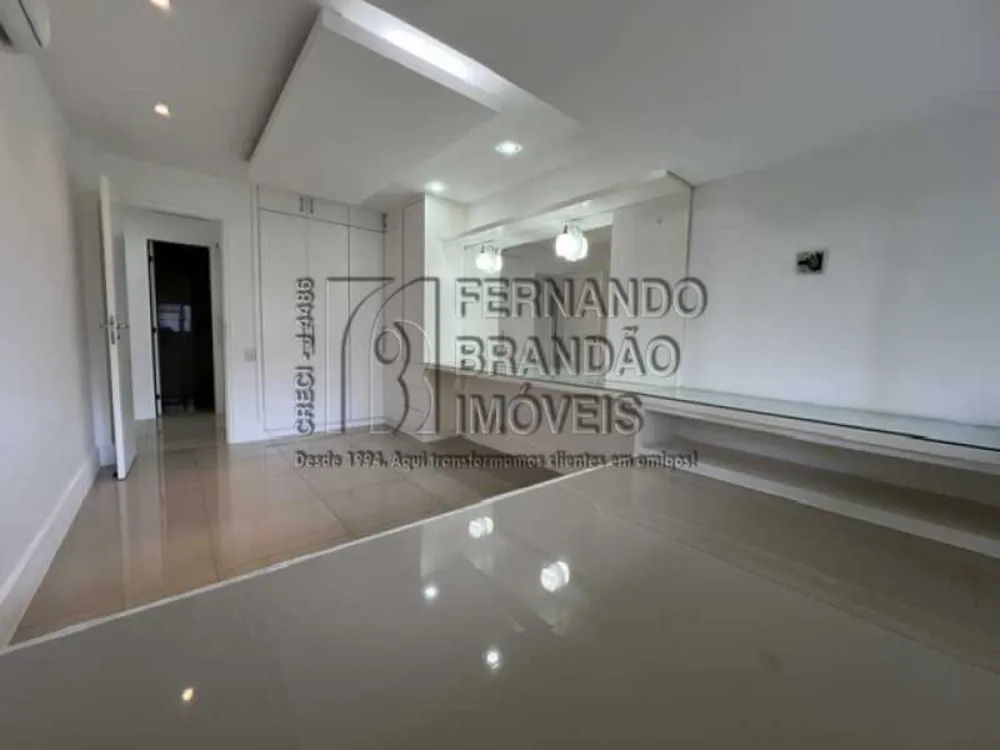 Apartamento, 3 quartos, 230 m² - Foto 11