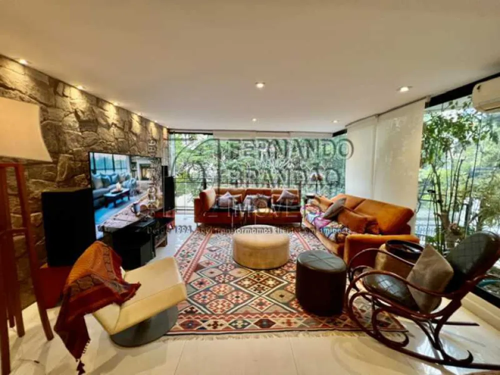 Apartamento, 3 quartos, 160 m² - Foto 1