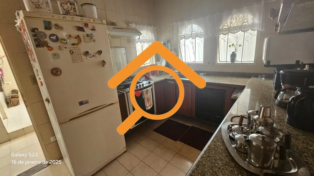 Casa, 3 quartos, 180 m² - Foto 2