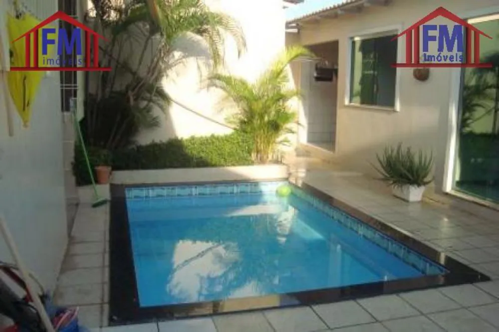 Casa, 4 quartos, 261 m² - Foto 1