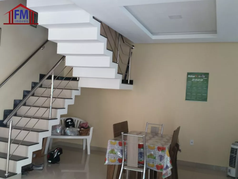 Casa de Condomínio à venda com 4 quartos, 351m² - Foto 4