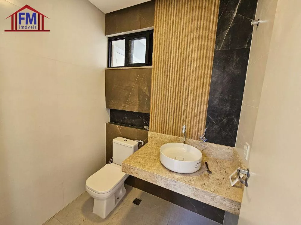 Casa de Condomínio à venda com 4 quartos, 500m² - Foto 2