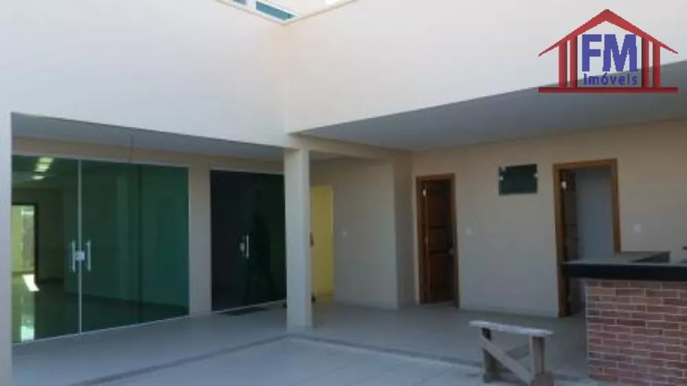 Casa de Condomínio à venda com 5 quartos, 256m² - Foto 3