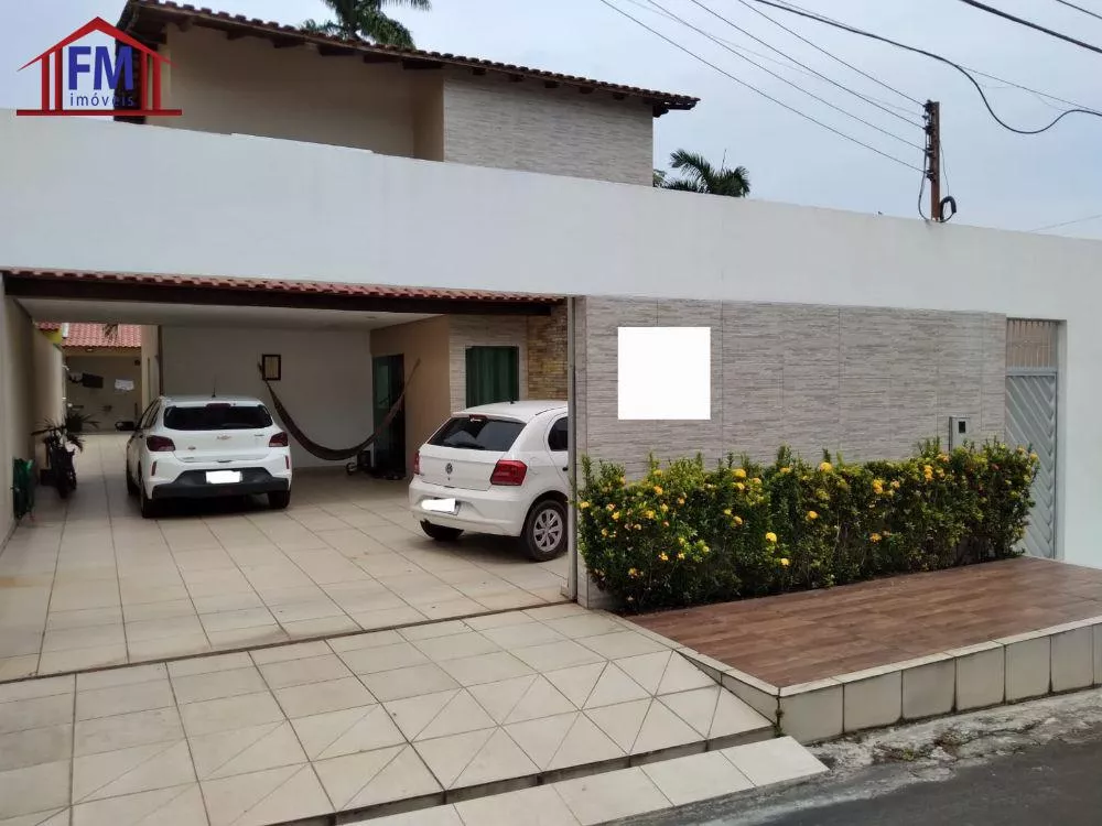 Casa de Condomínio à venda com 3 quartos, 250m² - Foto 2