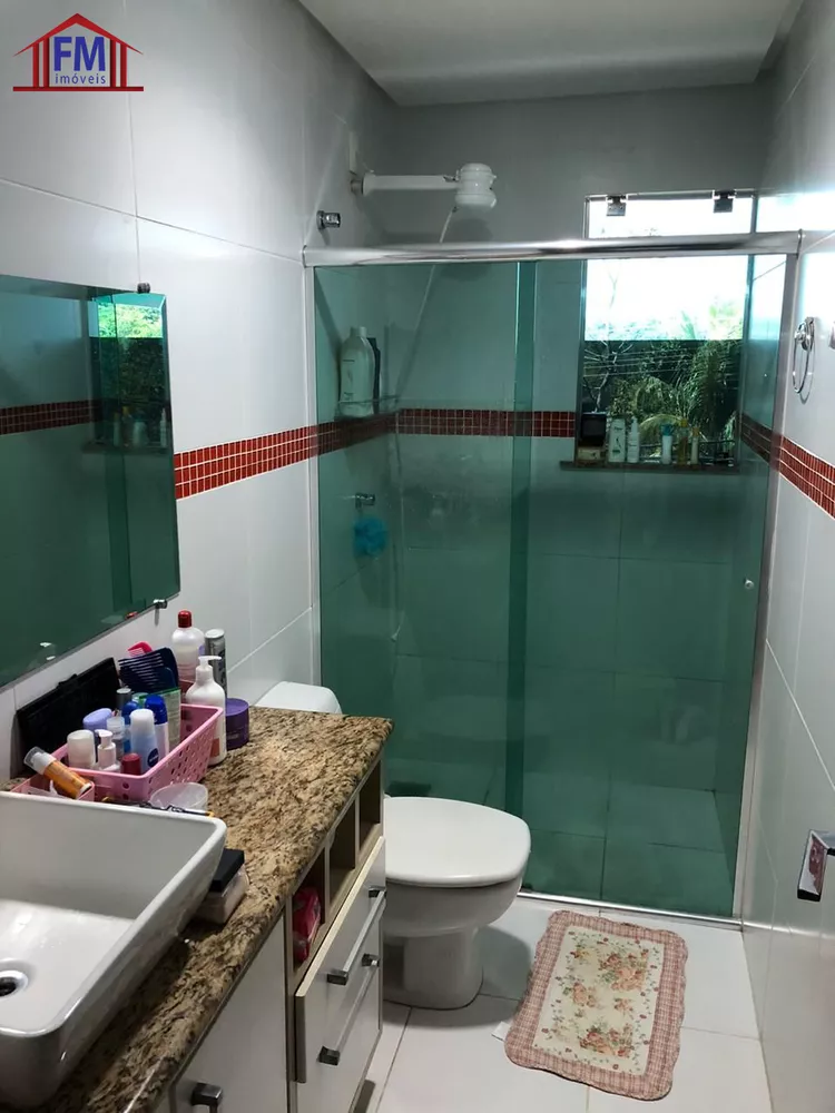 Casa de Condomínio à venda com 4 quartos, 251m² - Foto 3