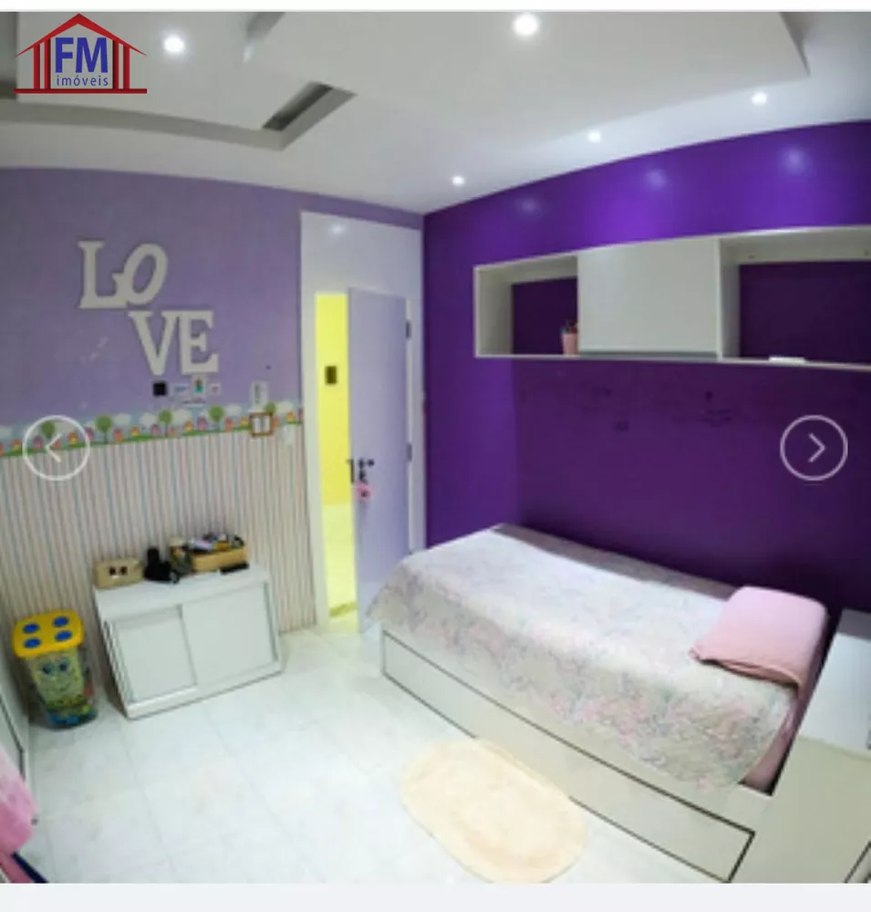 Casa de Condomínio à venda com 3 quartos, 300m² - Foto 3