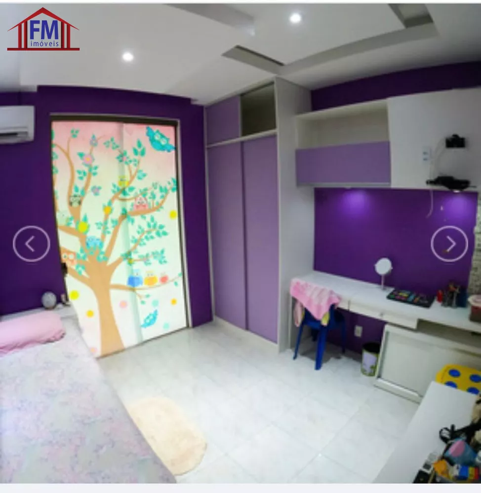 Casa de Condomínio à venda com 3 quartos, 300m² - Foto 2