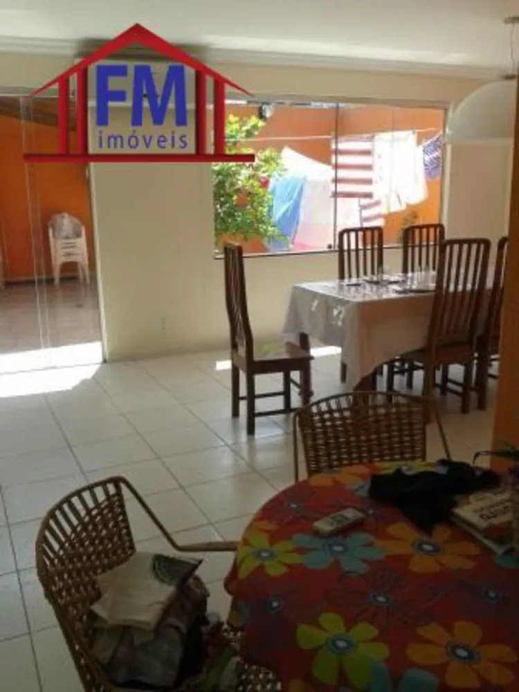 Casa, 6 quartos, 401 m² - Foto 1