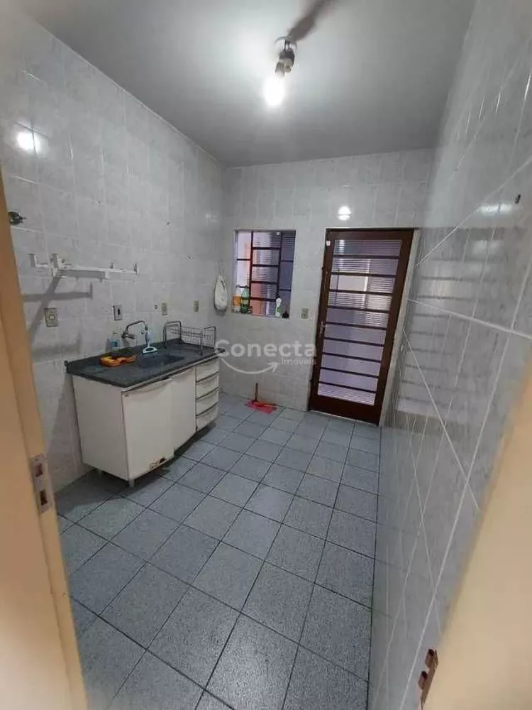 Casa à venda com 2 quartos, 42m² - Foto 2