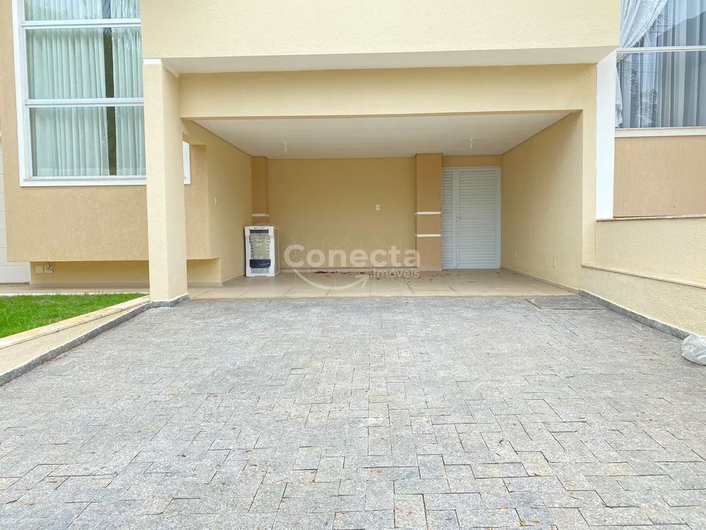 Casa de Condomínio à venda com 3 quartos, 200m² - Foto 2