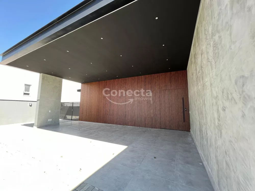 Casa de Condomínio à venda com 4 quartos, 450m² - Foto 2