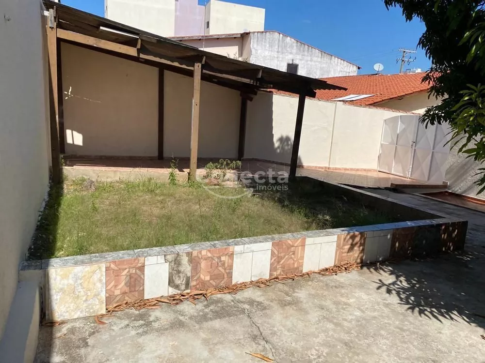 Casa à venda com 3 quartos, 141m² - Foto 3