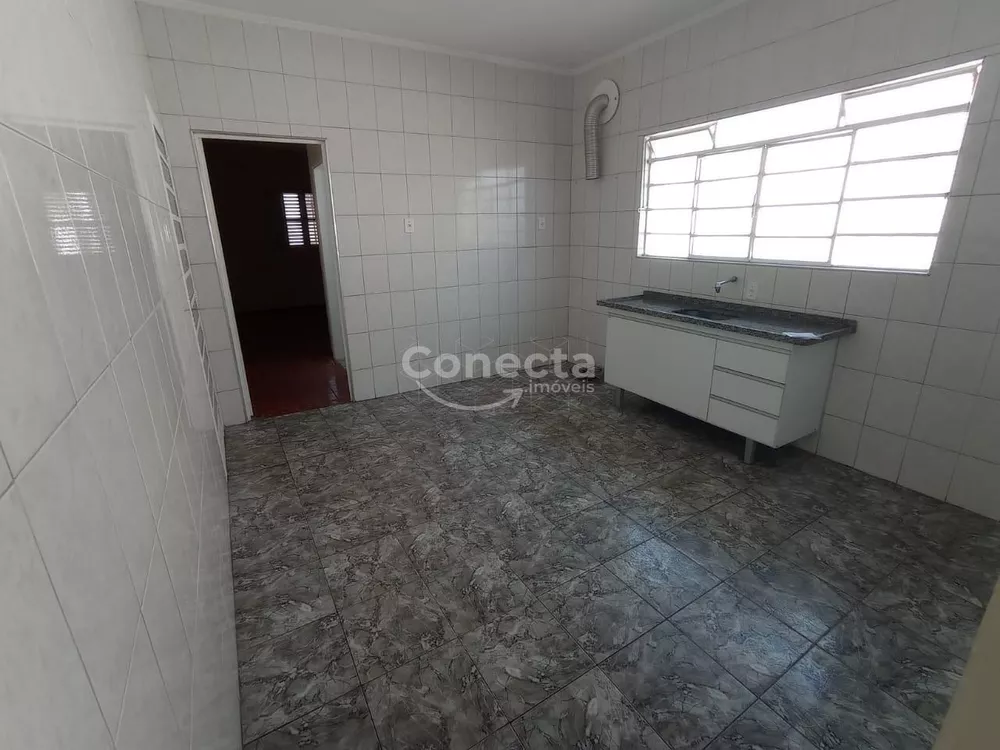 Casa à venda com 3 quartos, 141m² - Foto 7