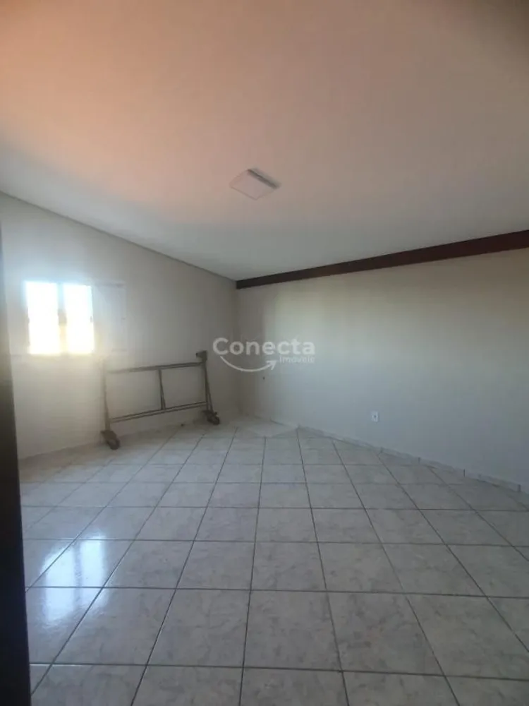 Casa, 4 quartos, 204 m² - Foto 1