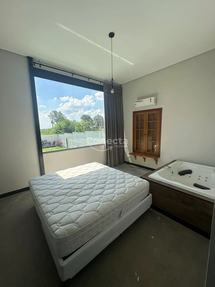 Casa de Condomínio à venda com 3 quartos, 310m² - Foto 2