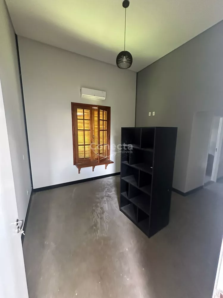 Casa de Condomínio à venda com 3 quartos, 310m² - Foto 4