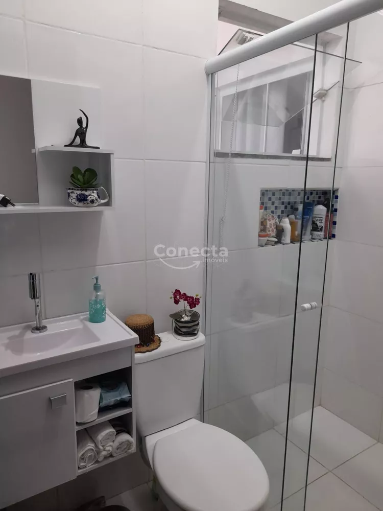 Casa à venda com 2 quartos, 49m² - Foto 5