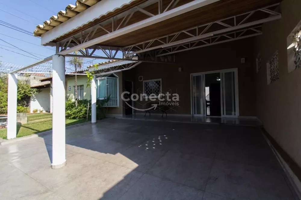 Casa à venda com 3 quartos, 105m² - Foto 1