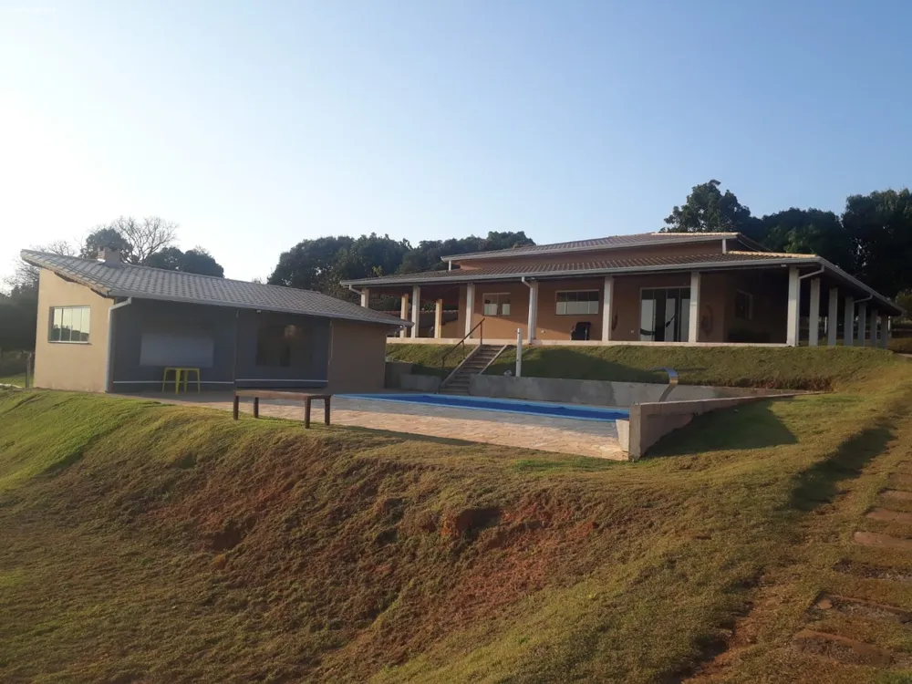 Chácara, 3 quartos, 360 m² - Foto 2